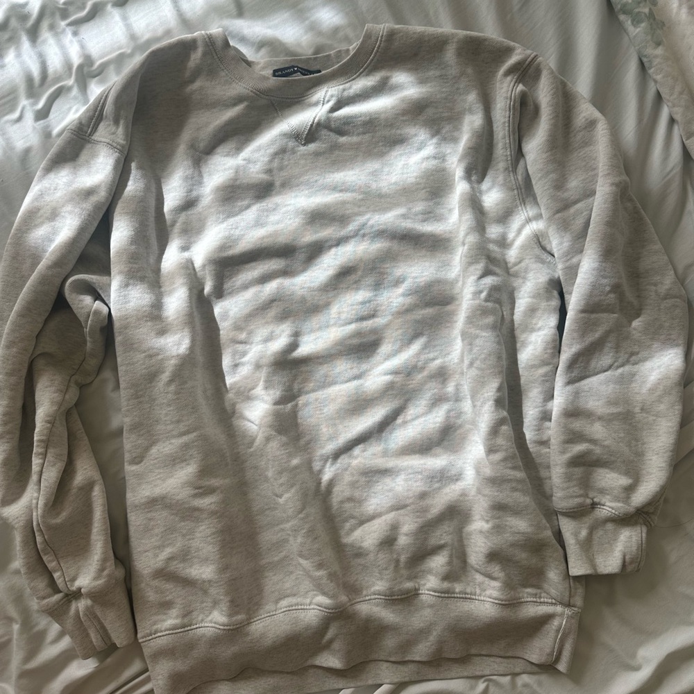 Erica baggy crew neck Brandy Melville